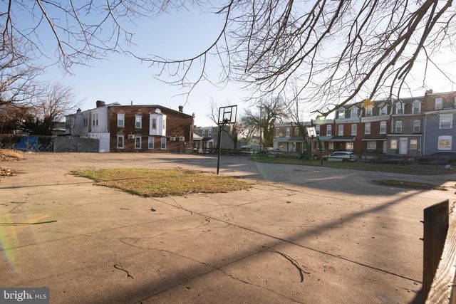 1000 E WOODLAWN ST, Philadelphia, PA 19138