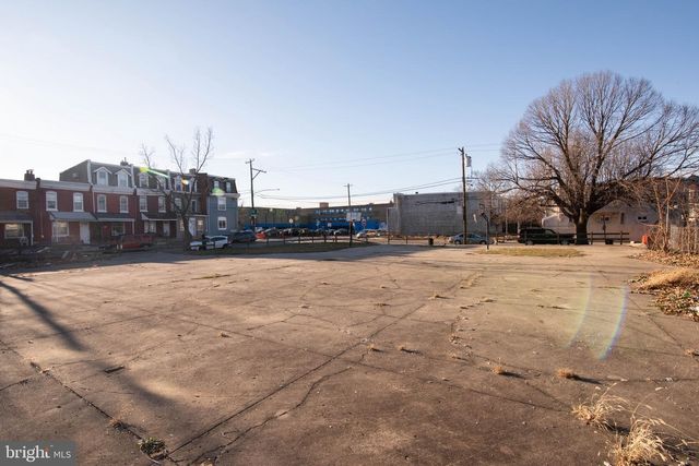 1000 E WOODLAWN ST, Philadelphia, PA 19138