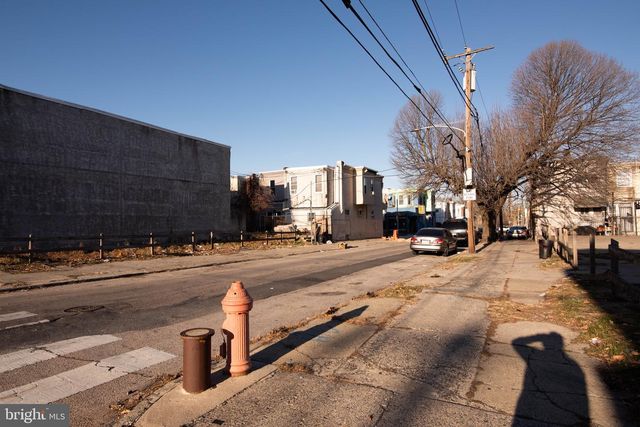 1000 E WOODLAWN ST, Philadelphia, PA 19138