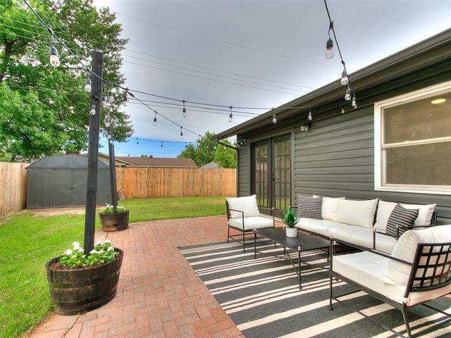 700 Greenwood Drive, Midwest City, OK 73110