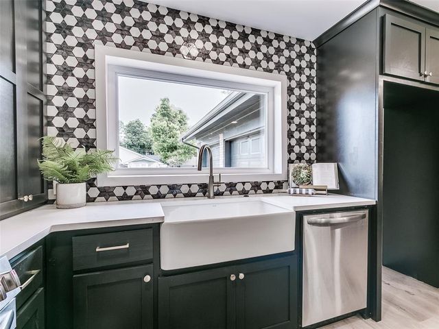 700 Greenwood Drive, Midwest City, OK 73110