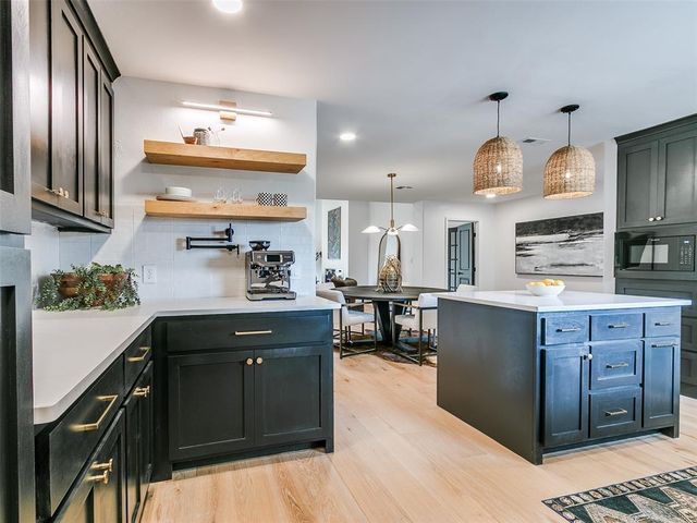 700 Greenwood Drive, Midwest City, OK 73110