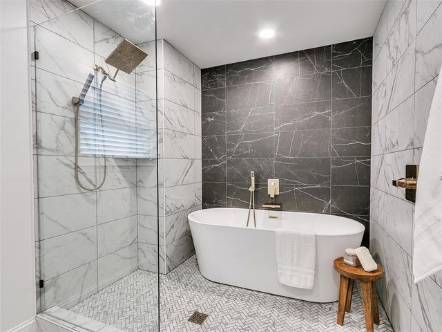 700 Greenwood Drive, Midwest City, OK 73110