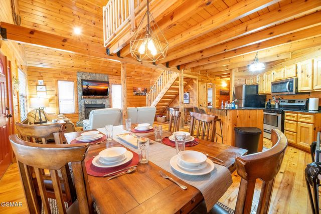 167 White Oak Resort Way, Gatlinburg, TN 37738