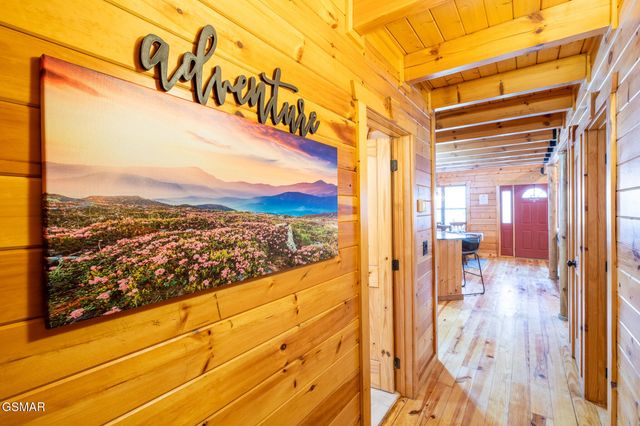 167 White Oak Resort Way, Gatlinburg, TN 37738