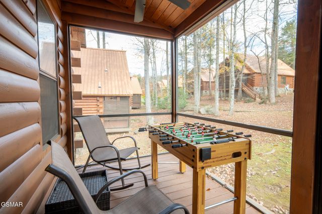 167 White Oak Resort Way, Gatlinburg, TN 37738