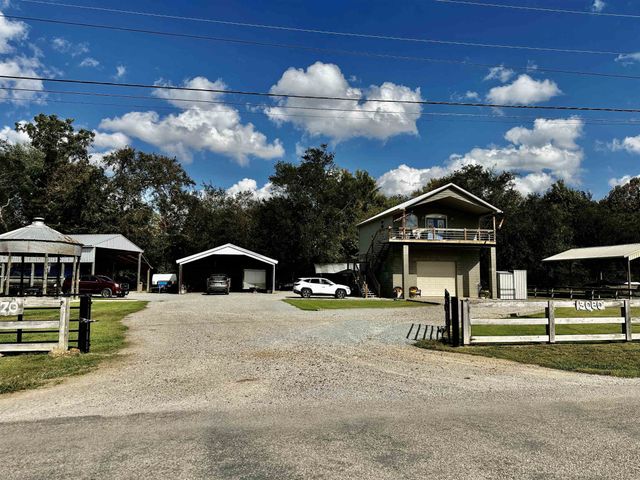 3060 CATFISH LN, Crump, TN 38327