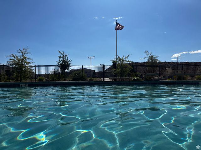 228 N LONE ROCK DR, Hurricane, UT 84737