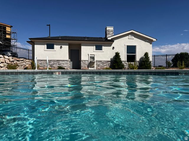 228 N LONE ROCK DR, Hurricane, UT 84737