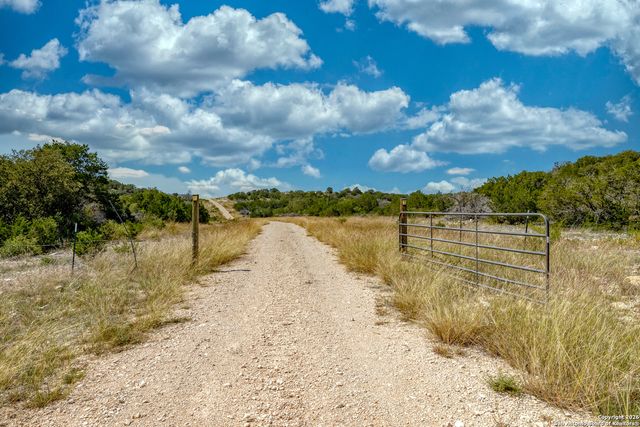 25 SD 65065 Dusty Rose Ranch, Rocksprings, TX 78880