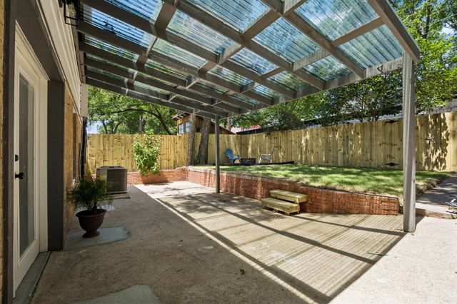6823 E Grand Avenue, Dallas, TX 75223