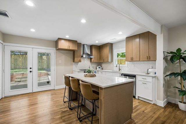 6823 E Grand Avenue, Dallas, TX 75223