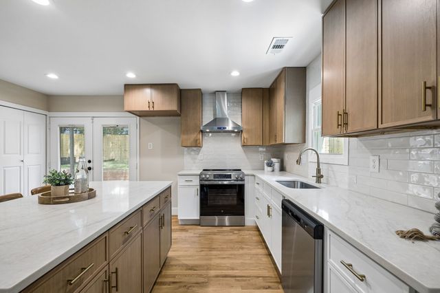 6823 E Grand Avenue, Dallas, TX 75223