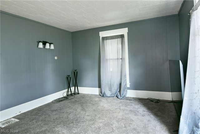 304 Cherry Avenue, Niles, OH 44446
