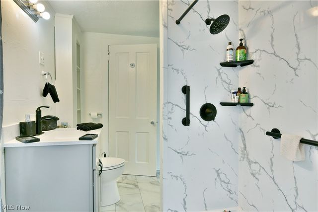 304 Cherry Avenue, Niles, OH 44446