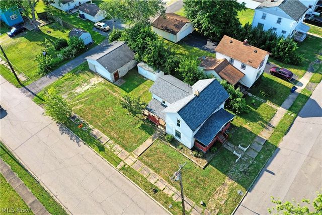 304 Cherry Avenue, Niles, OH 44446