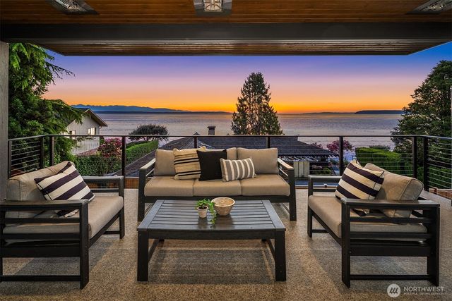 17626 Talbot Road, Edmonds, WA 98026