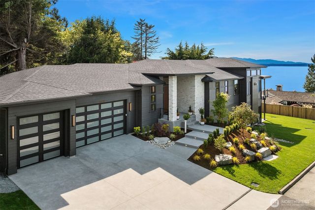 17626 Talbot Road, Edmonds, WA 98026