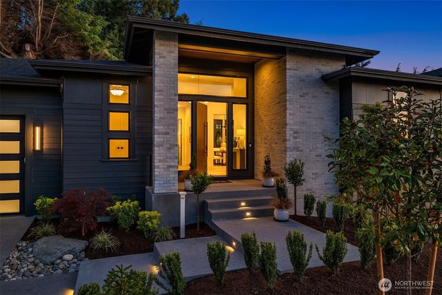 17626 Talbot Road, Edmonds, WA 98026