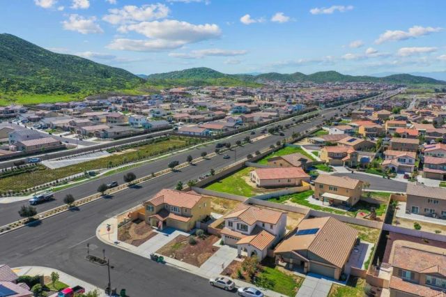 29483 Beeler Road, Winchester, CA 92596