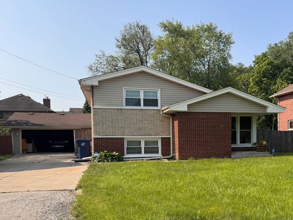 7909 W 93rd Street, Hickory Hills, IL 60457 — exterior