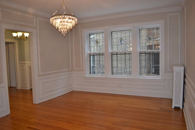 1055 W North Shore Avenue 1W, Chicago, IL 60626