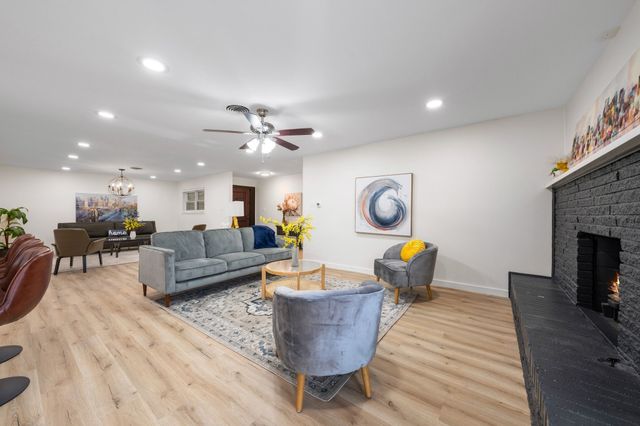 6525 Dakar Road W, Fort Worth, TX 76116