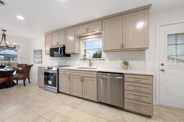 6525 Dakar Road W, Fort Worth, TX 76116