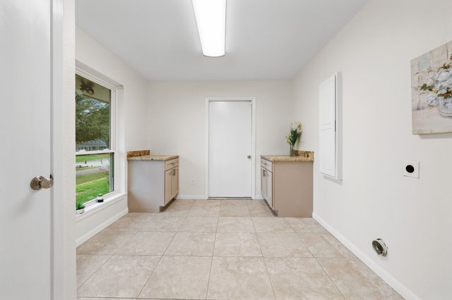 6525 Dakar Road W, Fort Worth, TX 76116