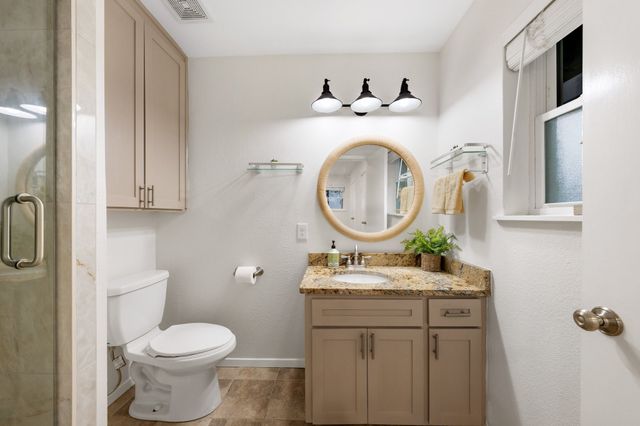 6525 Dakar Road W, Fort Worth, TX 76116