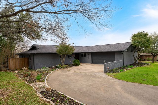 6525 Dakar Road W, Fort Worth, TX 76116