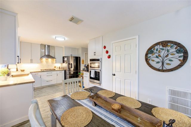 21018 Fox Walk Trail, Humble, TX 77338