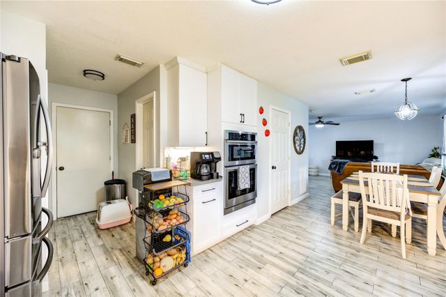 21018 Fox Walk Trail, Humble, TX 77338