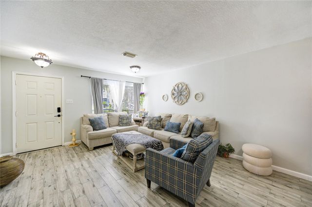 21018 Fox Walk Trail, Humble, TX 77338