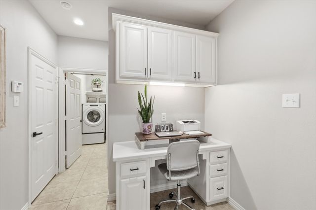 1013 Dayton Drive, Lantana, TX 76226