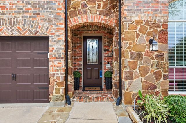 1013 Dayton Drive, Lantana, TX 76226