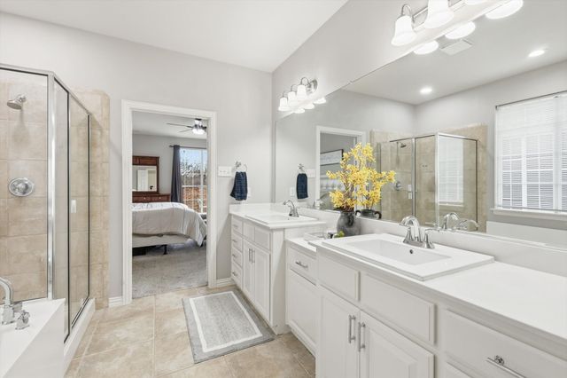 1013 Dayton Drive, Lantana, TX 76226