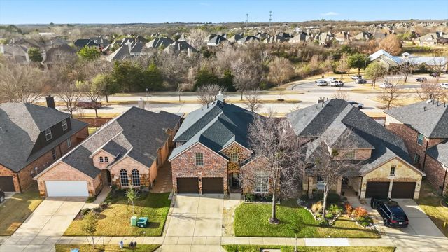 1013 Dayton Drive, Lantana, TX 76226