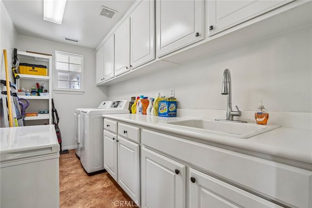 14045 Silent Stream Court, Eastvale, CA 92880
