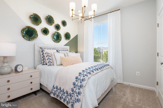 10150 QUEENS WAY, Manassas, VA 20110