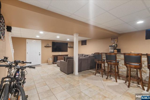 239 Lexington Avenue, Paterson, NJ 07502