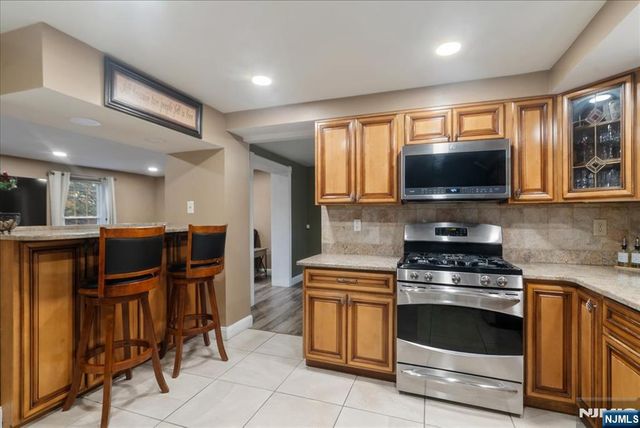 239 Lexington Avenue, Paterson, NJ 07502