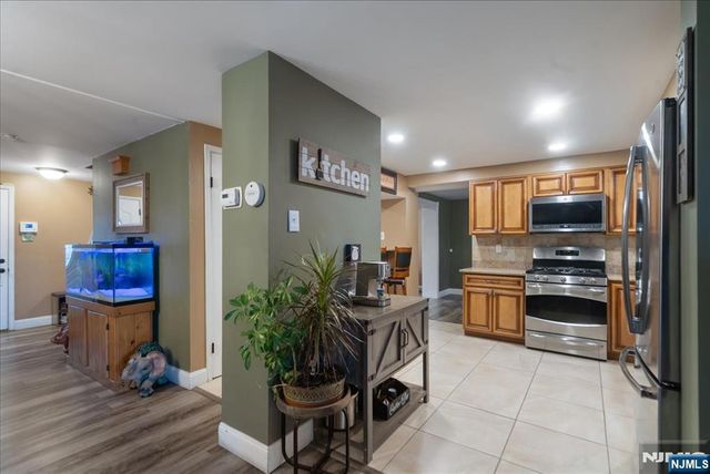 239 Lexington Avenue, Paterson, NJ 07502