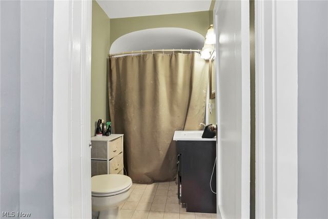 1222 Seborn Avenue, Zanesville, OH 43701