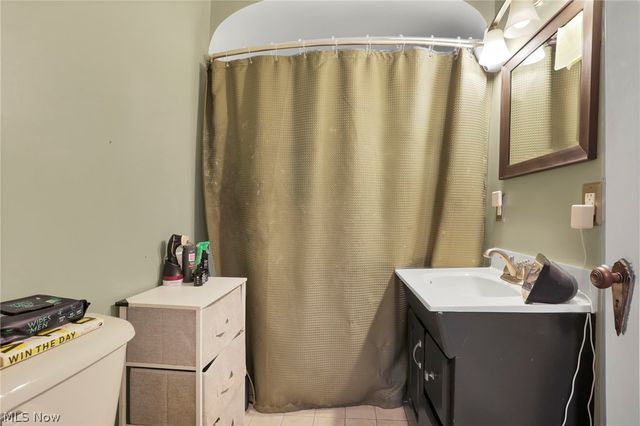 1222 Seborn Avenue, Zanesville, OH 43701