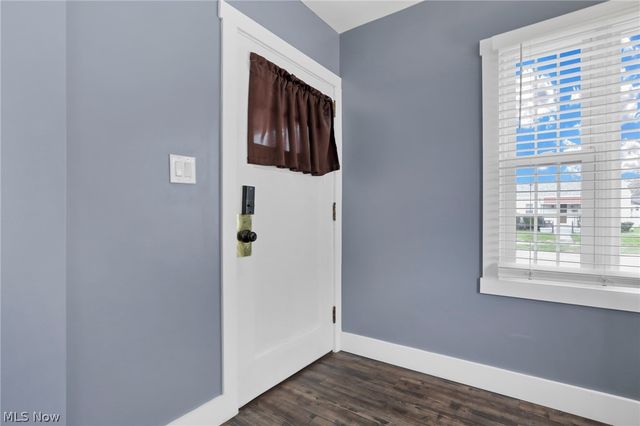 1222 Seborn Avenue, Zanesville, OH 43701