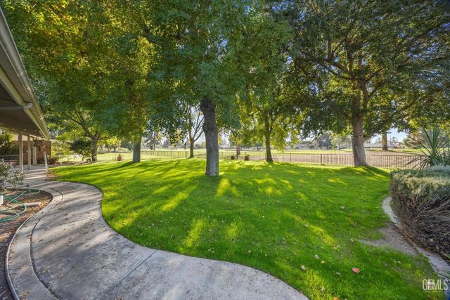 705 Bermuda Street, Bakersfield, CA 93301