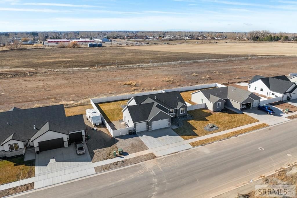 Image 16 of property listing at 1880 Bellagio Drive, Idaho Falls, ID 83401