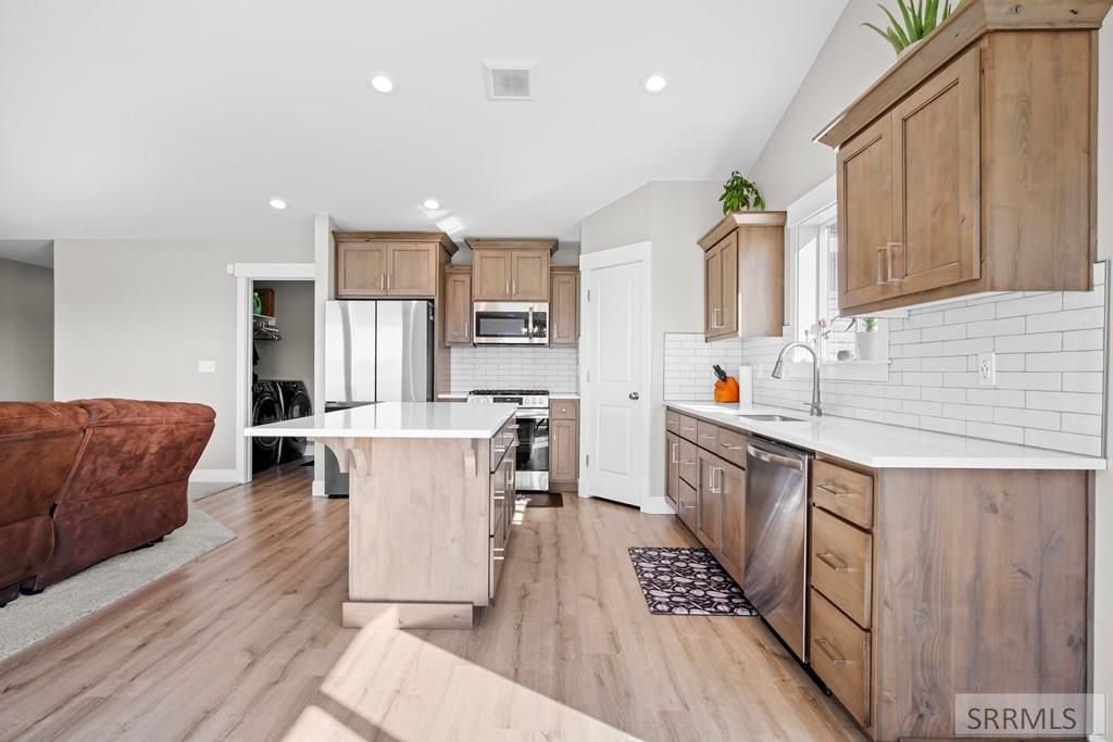 Image 33 of property listing at 1880 Bellagio Drive, Idaho Falls, ID 83401