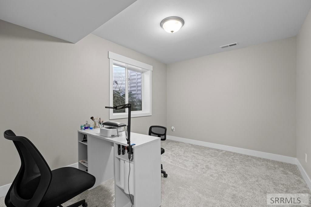 Image 41 of property listing at 1880 Bellagio Drive, Idaho Falls, ID 83401